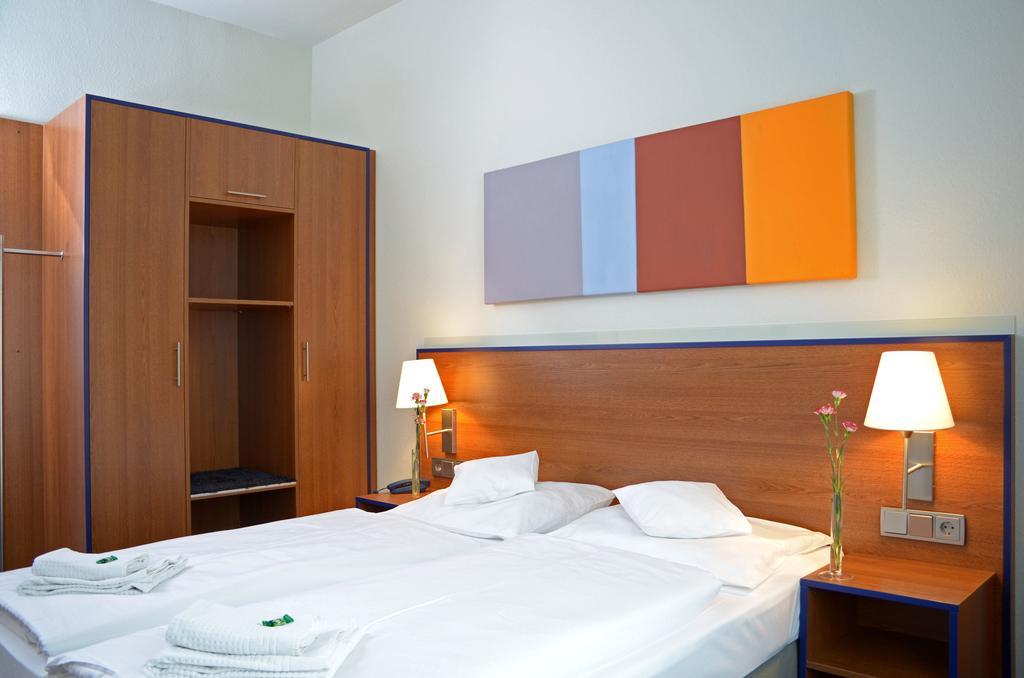 Hotel & Fuerstenhof Am Bauhaus 3*